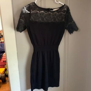 Its an Ann Tylor loft dress its an XS